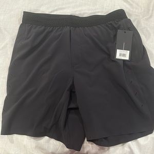 Ten Thousand 7” session short